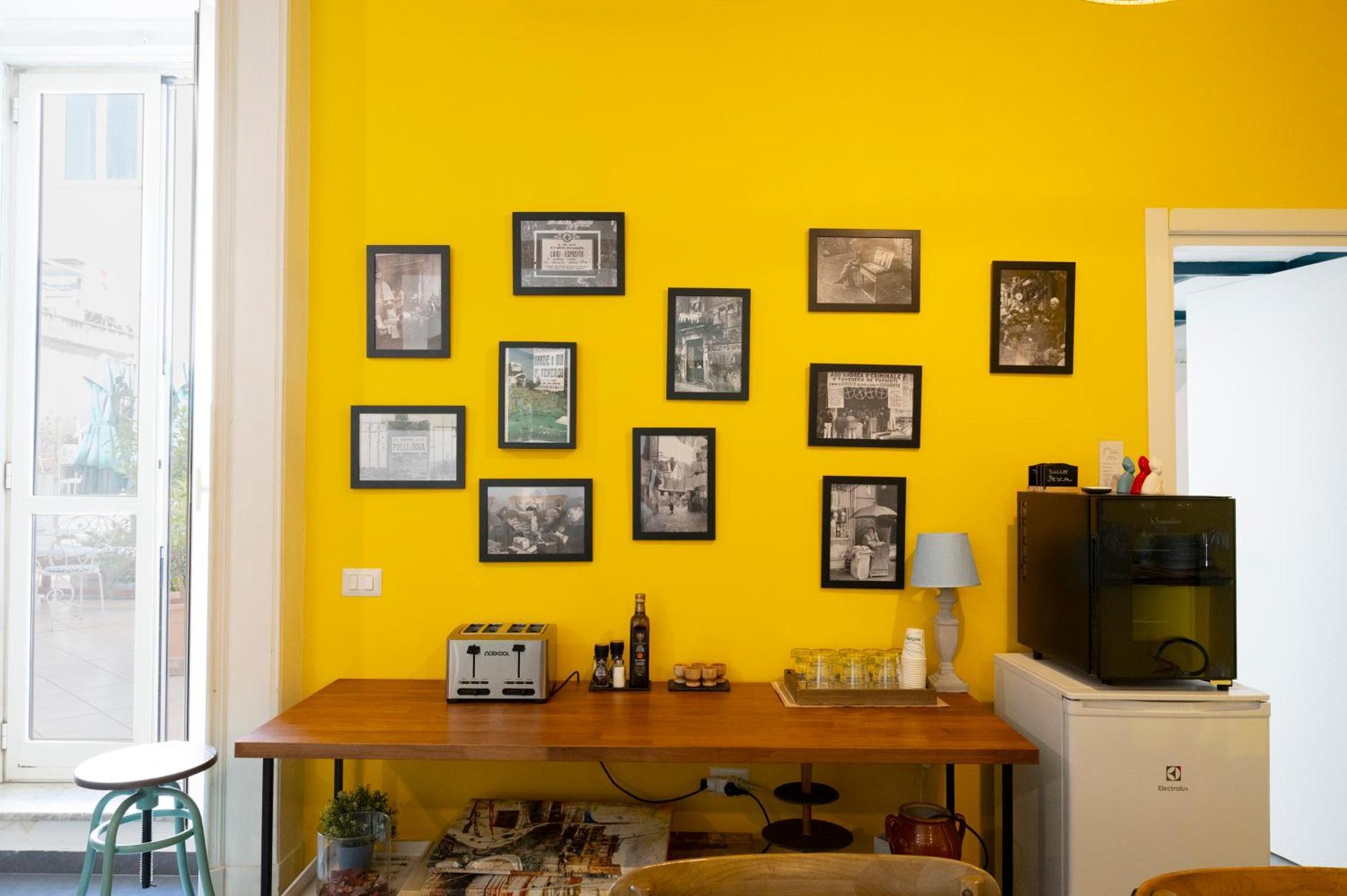 Palazzo Della Loggia B&B Naples Luaran gambar