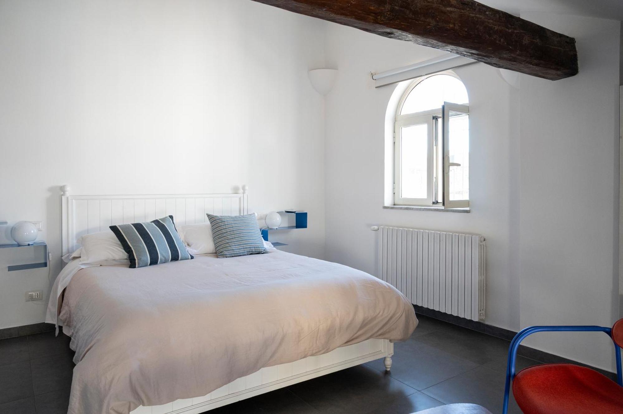 Palazzo Della Loggia B&B Naples Luaran gambar